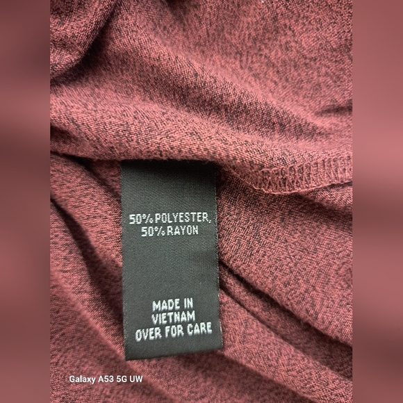 BCX Criss Cross Cut Out Sleeve Mulberry Color Soft & Flowy S New - Picture 6 of 9